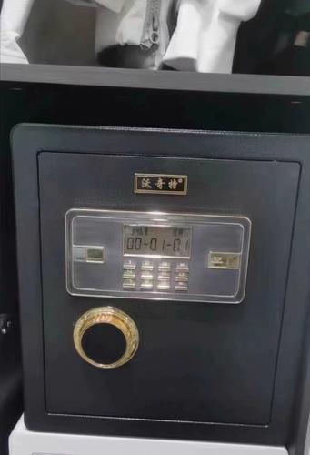 保险柜故障开启